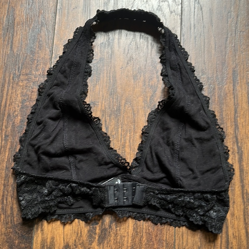 Aritzia Talula Black Lace Halter Bralette - Picture 4 of 6